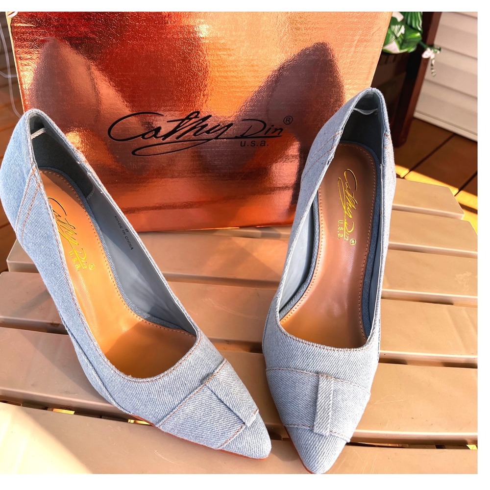 Cathy Din USA JAYDAA-33 Light Wash Denim Pointed Toe Stiletto Pumps Womens 6 NEW